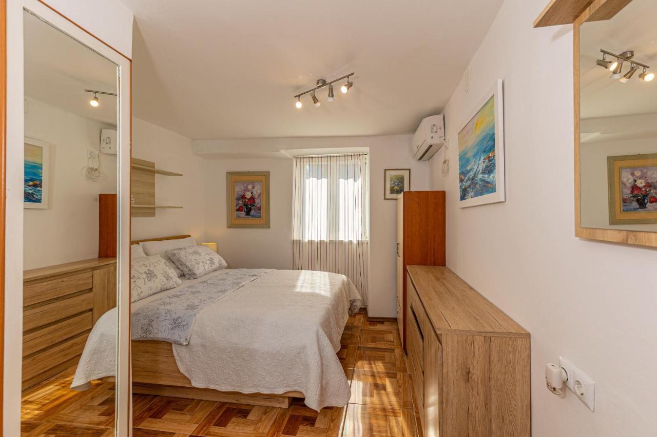 Apartments Lapis ยาดราโนโว ภายนอก รูปภาพ