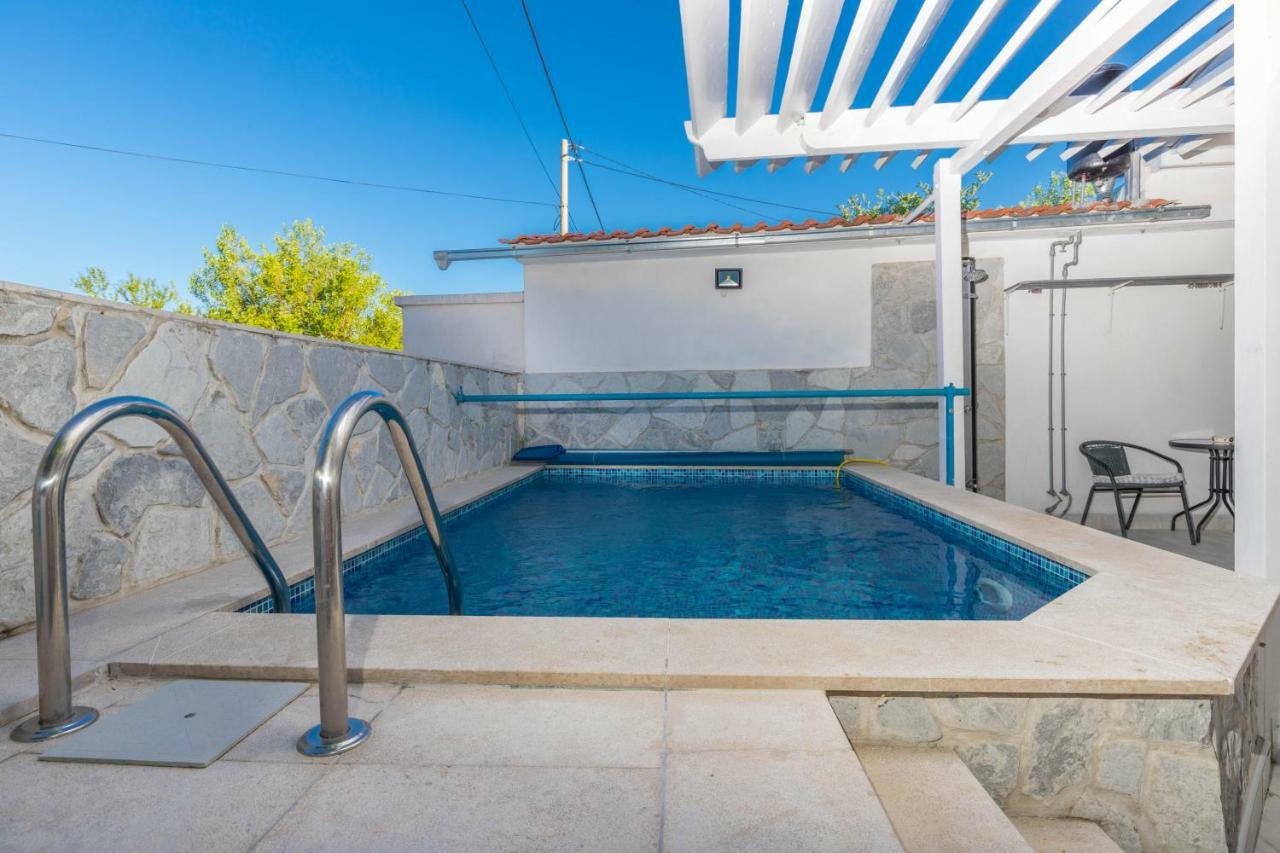 Apartments Lapis ยาดราโนโว ภายนอก รูปภาพ