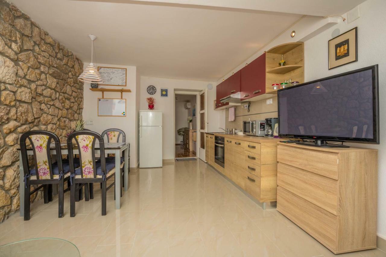 Apartments Lapis ยาดราโนโว ภายนอก รูปภาพ