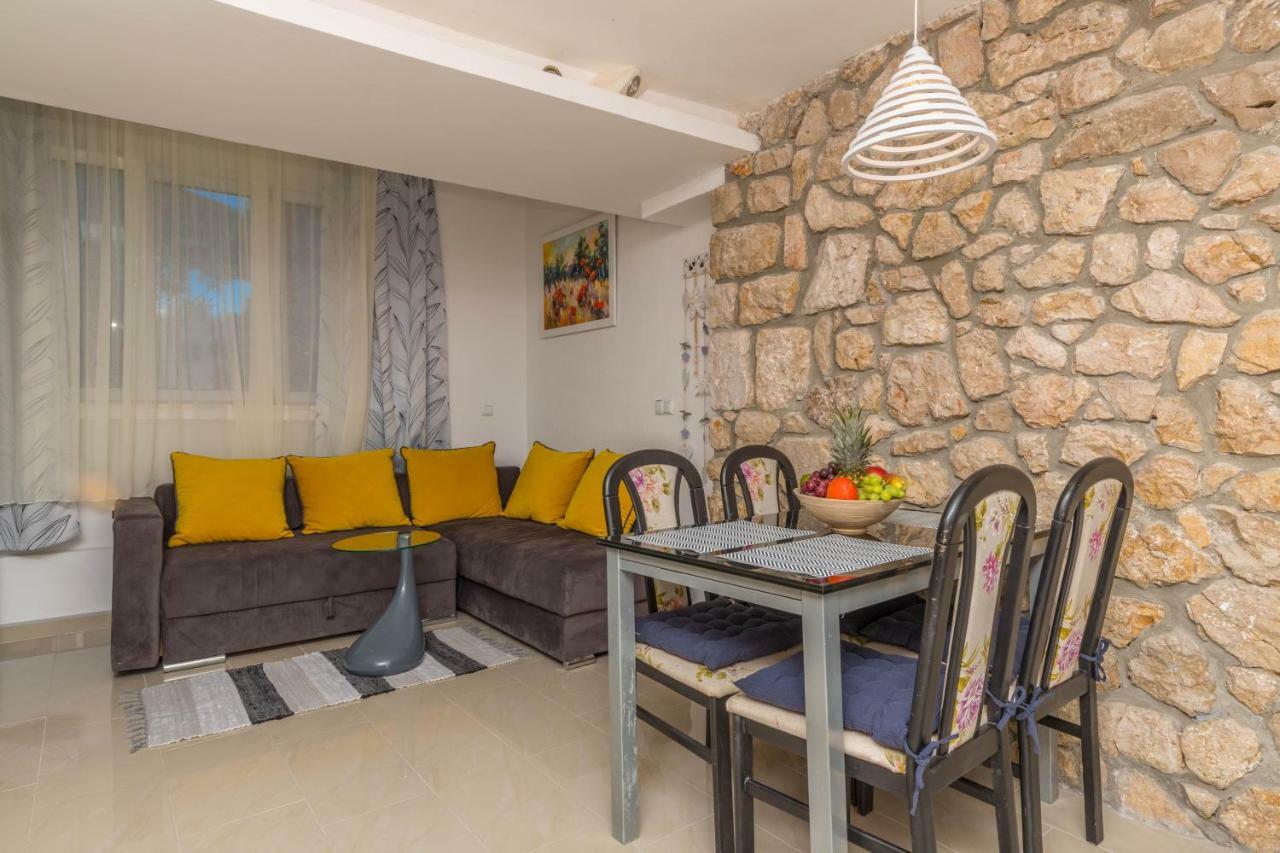Apartments Lapis ยาดราโนโว ภายนอก รูปภาพ